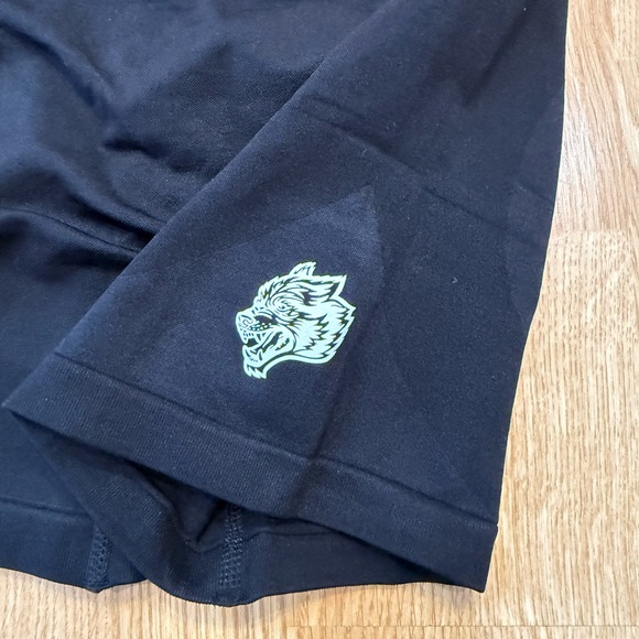 Darc Sport SHE Valhalla Seamless Butt Scrunch Shorts Black M 336/1000 NWT - Picture 3 of 6